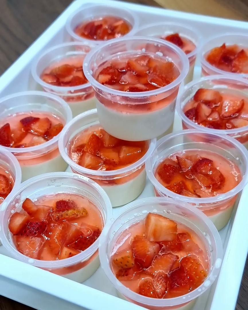 Strawberry Panna Cotta